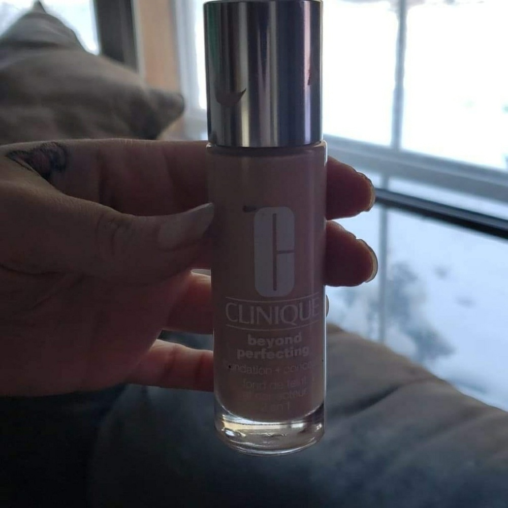 Clinique beyond perfecting foundation